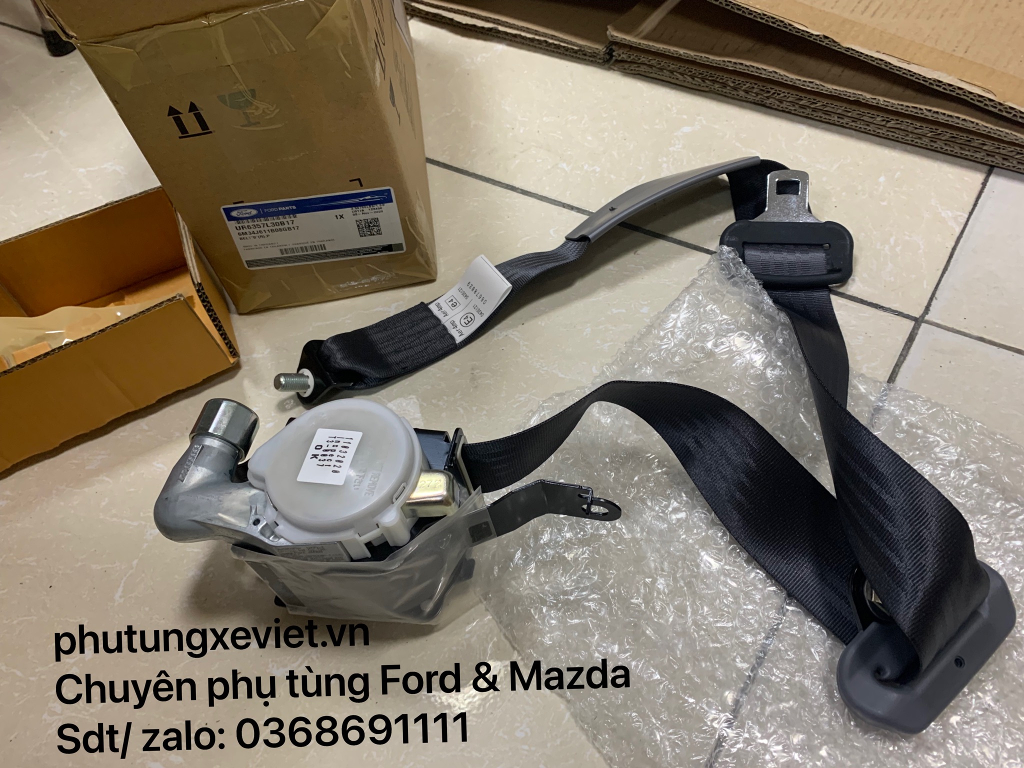 Dây đai an toàn trước Ford Everest – Ranger UR6357L30B17 màu đen