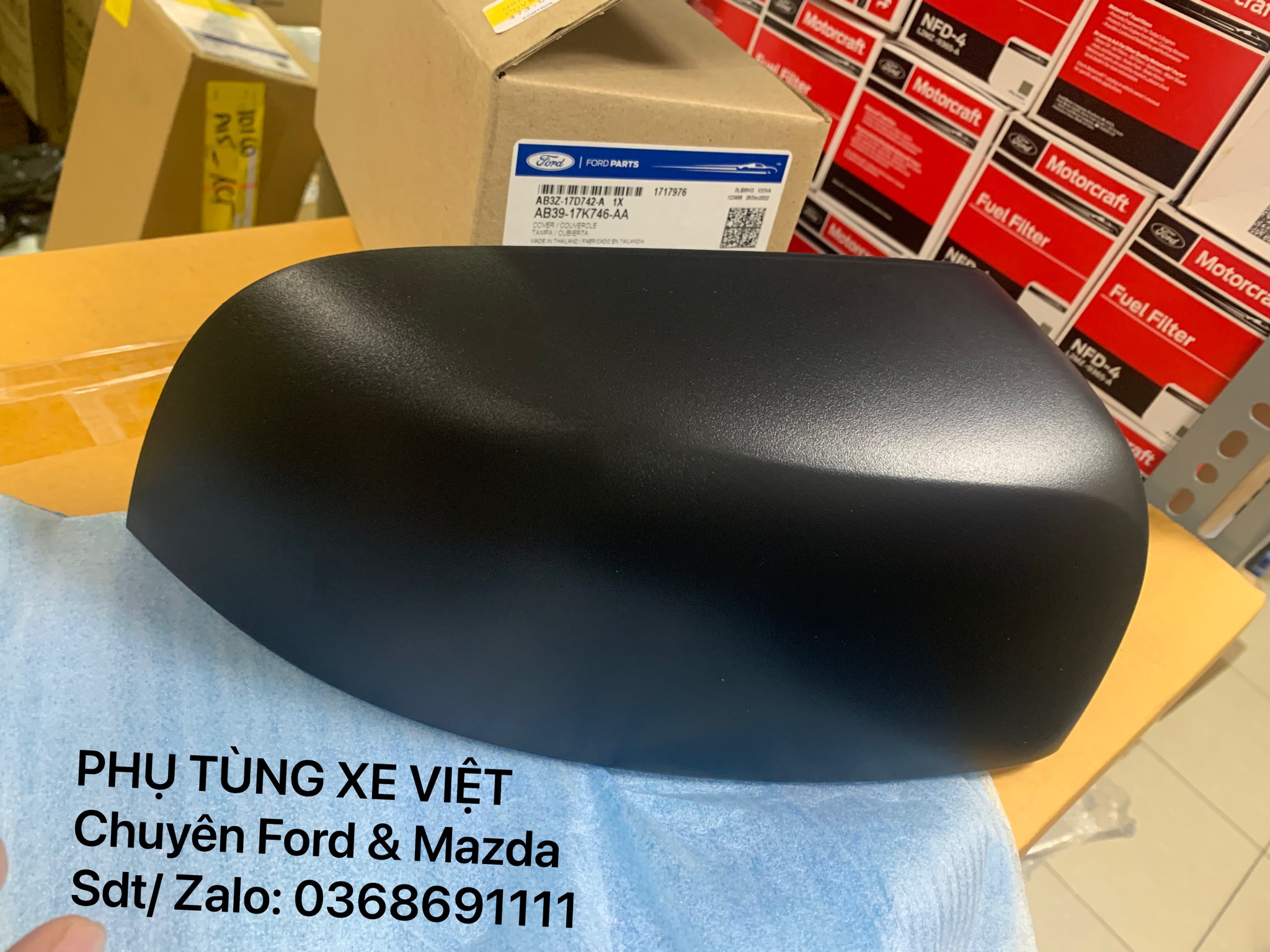 Ốp gương chiếu hậu Ranger XLS AB3917K746AA AB3917K747AA