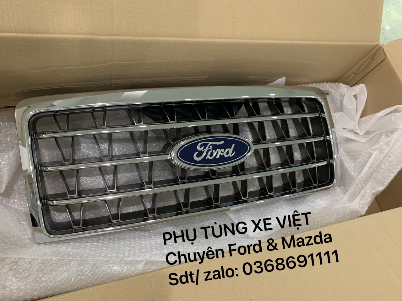 Mặt lạ , ca lăng mạ Ford Everest 2007 2008 UA6G50710B UA6G-50710-B