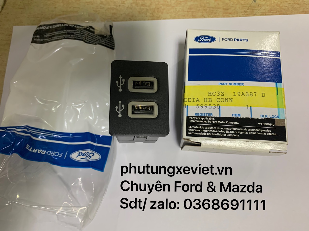 Cổng usb Sync III Ford EcoSport / HC3T-14F014-AC / HC3T-14F014-DB