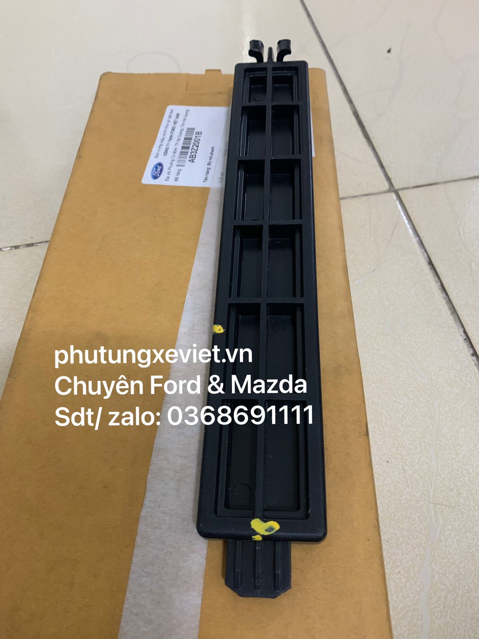 Nắp đậy lọc gió điều hòa Ranger – Everest / AB39 19E924 AB / UC9P61D25