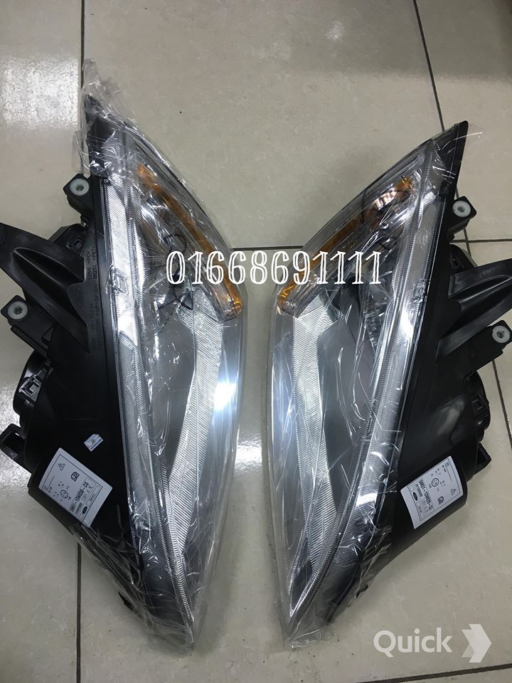 Đèn pha xe Ford Focus – 5M5113W029CF / 5M5113W030CF / 5M5113W029CG / 5M5113W030CG