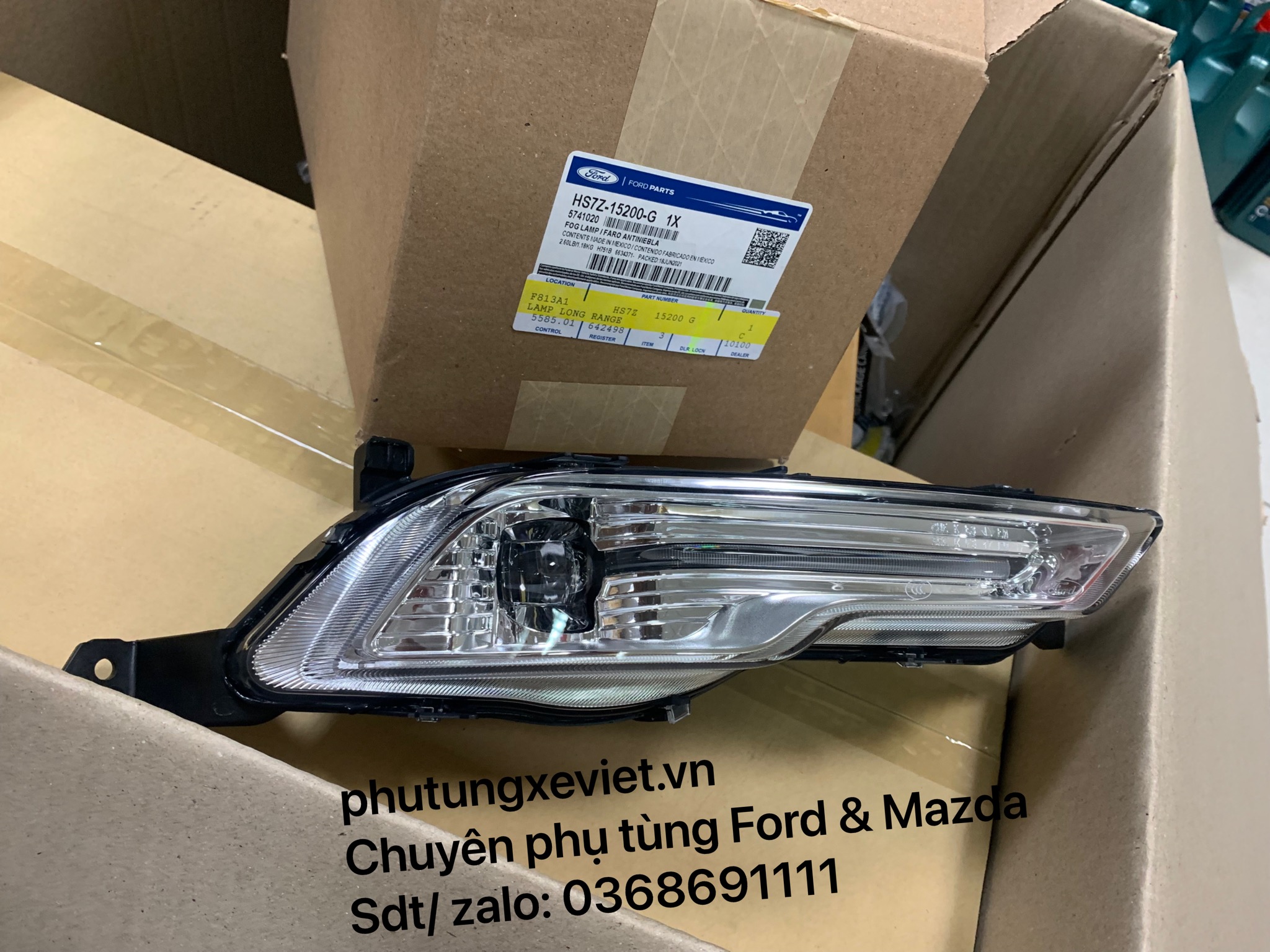 Đèn gầm (đèn cản trước, đèn sương mù) Ford Explorer FB5Z15200C/ H FB5Z15201F/ H