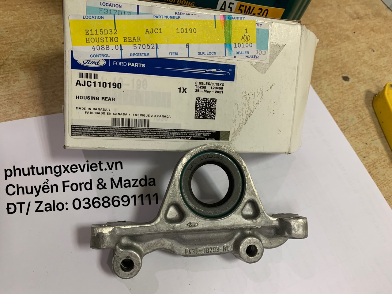 AJC110190 / F43E-6B293-BC / Gối đỡ trục cam Ford Escape / Mondeo V6