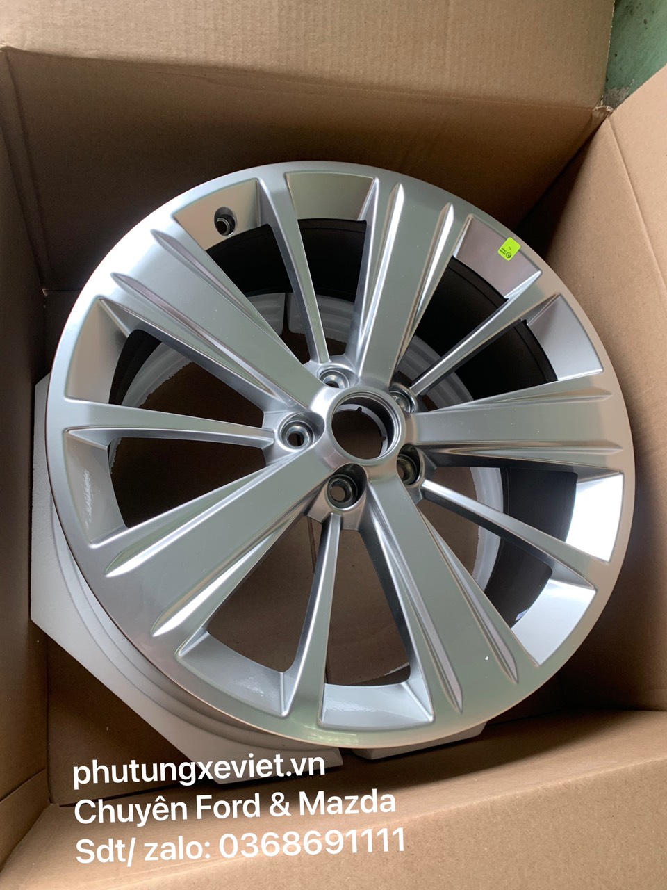 La zăng (vành bánh xe, mân lốp) Ford Explorer / JB5Z1007A / fb5z1007d