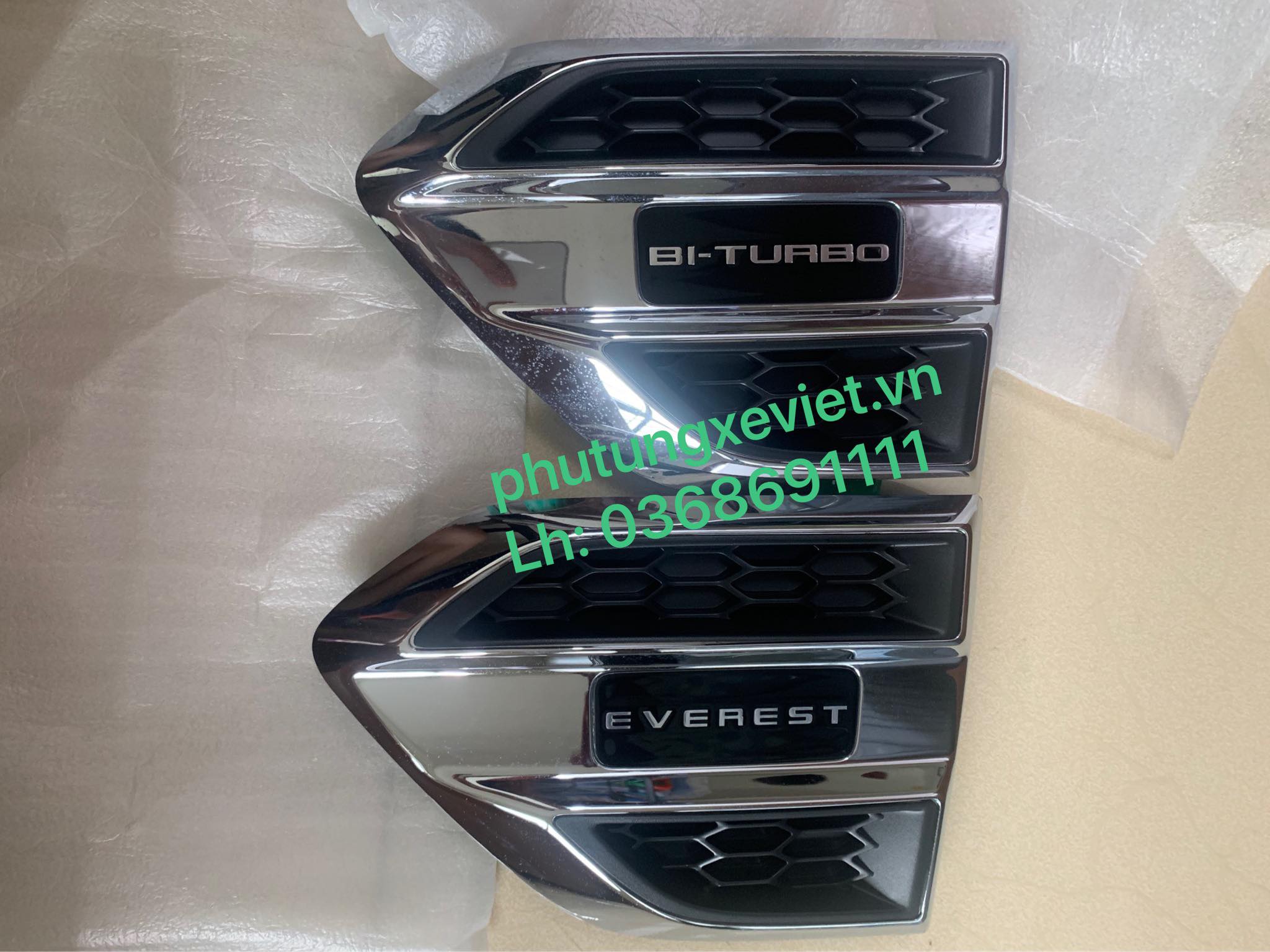 Ốp mang cá (biểu tượng tai xe, chữ Everest, chữ Bi-turbo…) Ford Everest