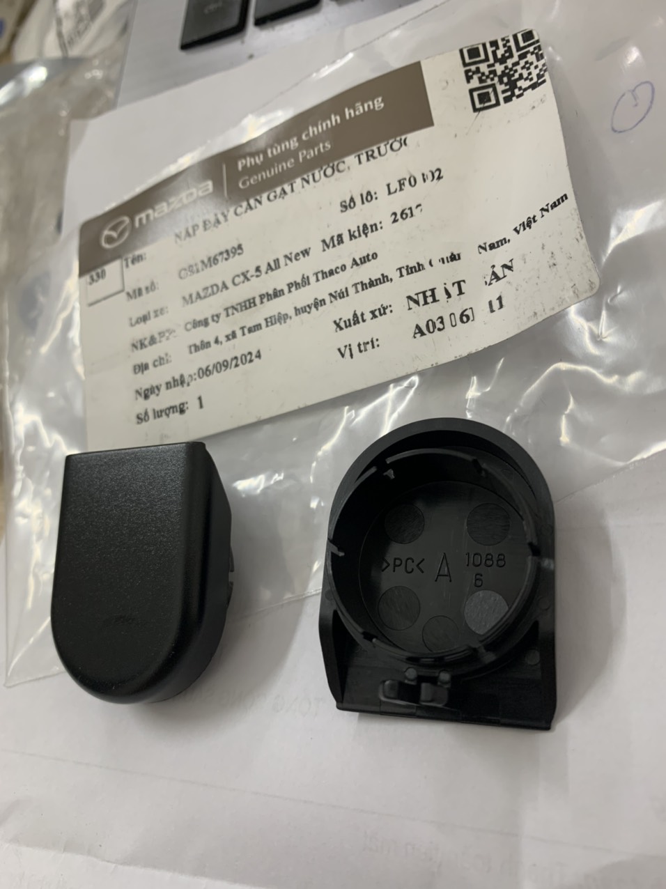 Nắp chụp cần gạt mưa Mazda CX-5 CX-7 CX8 CX9 GS1M67395