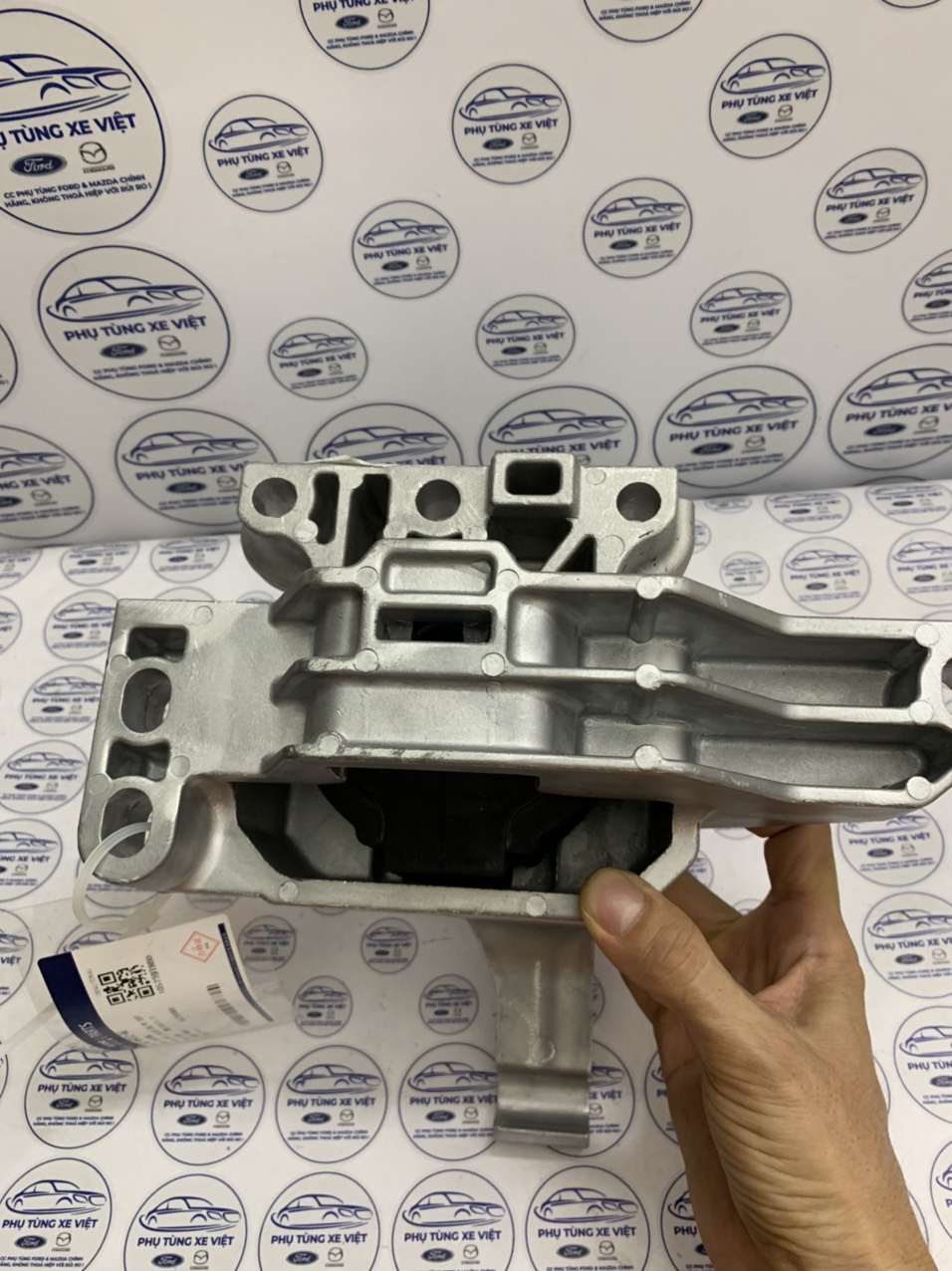 Chân máy đầu Ford Territory NS16F012AG AE AF