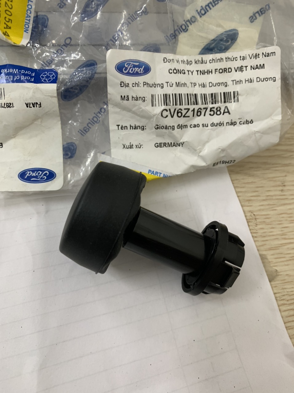 Cao su đỡ ca bô Ford EcoSport CV6Z16758A 8V4Z16758D