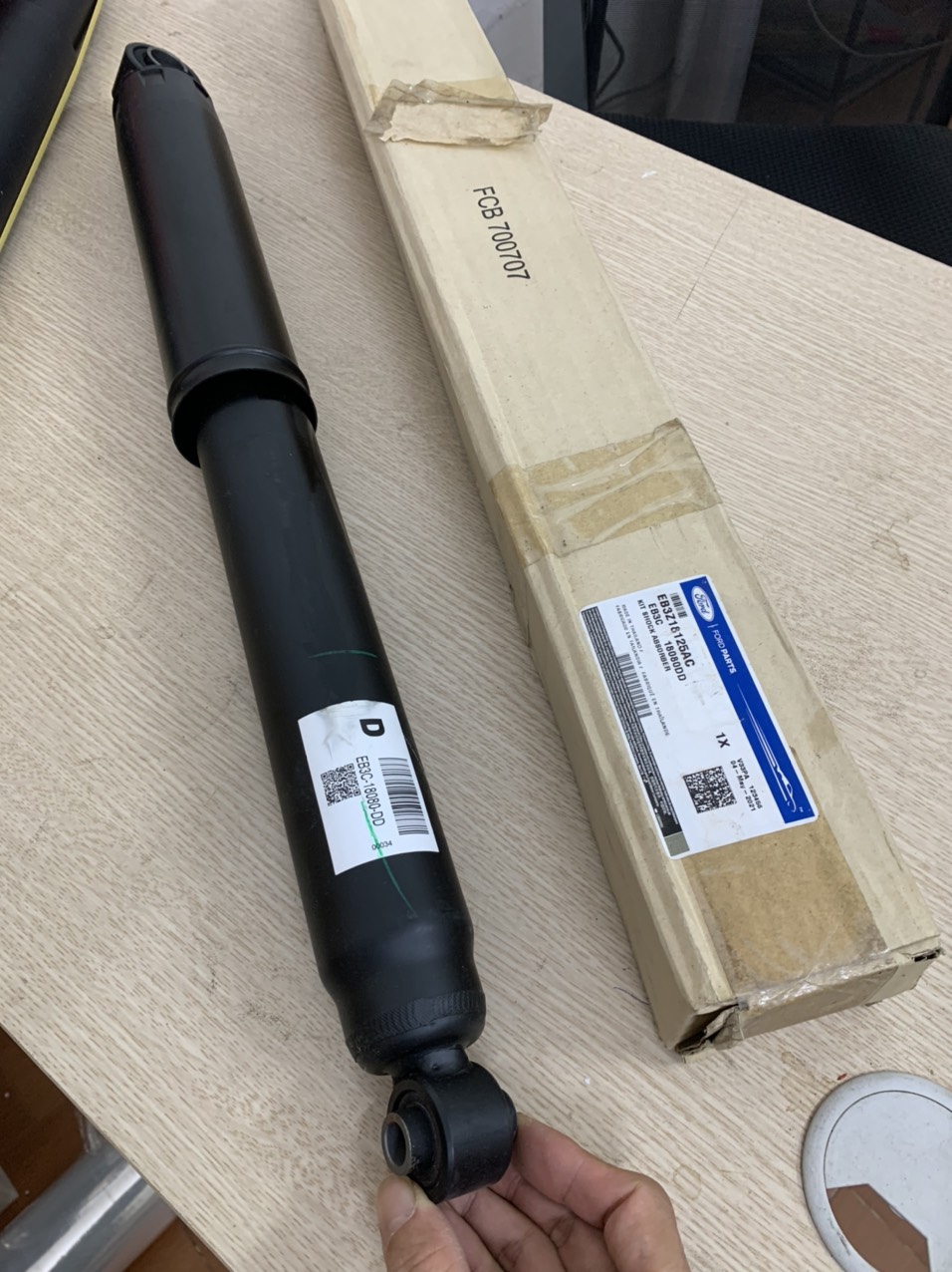 Giảm sóc sau Ford Ranger 2013-2021 K2MZ18125A EB3Z18125A