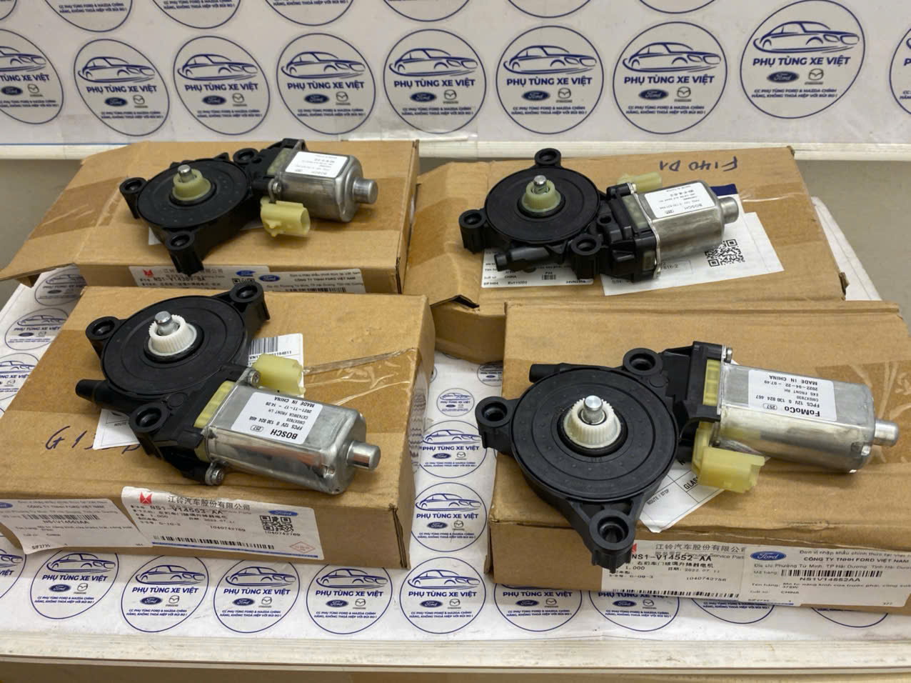 Mô tơ nâng hạ kính cánh cửa trước Ford Territory NS1V14553CA