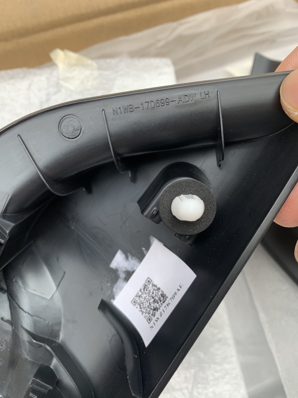 Ốp chân gương trong xe Ford Ranger 2024 N1WZ17K709AC AE