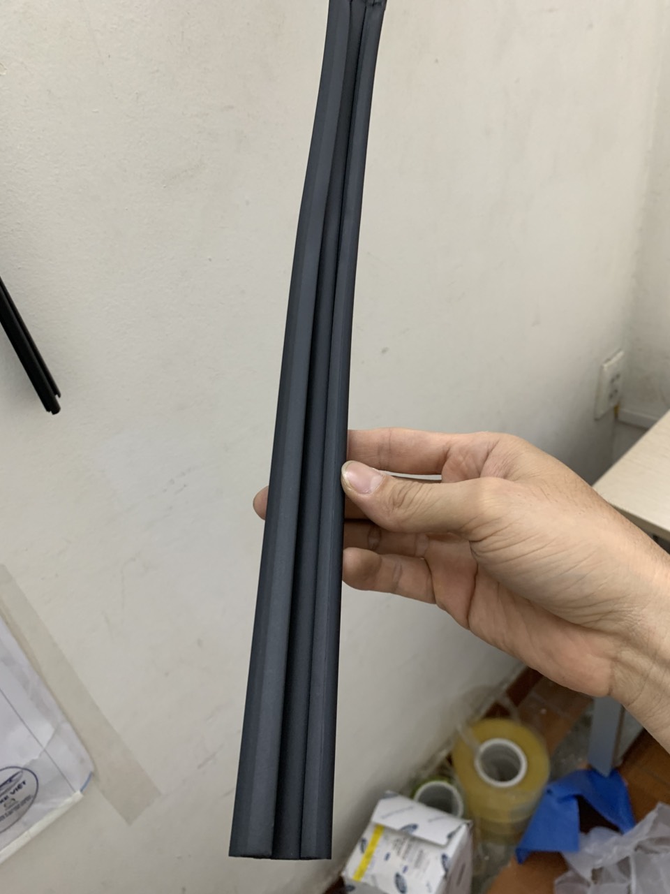 Gioăng khung kính cửa trước Ford Territory bên lái NS121511AA