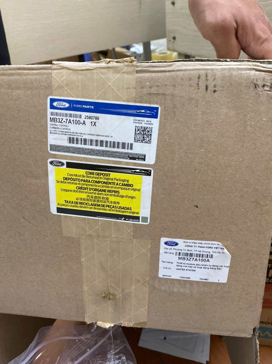 Hộp van điều khiển số tự động Ranger 3.2 MB3Z7A100A