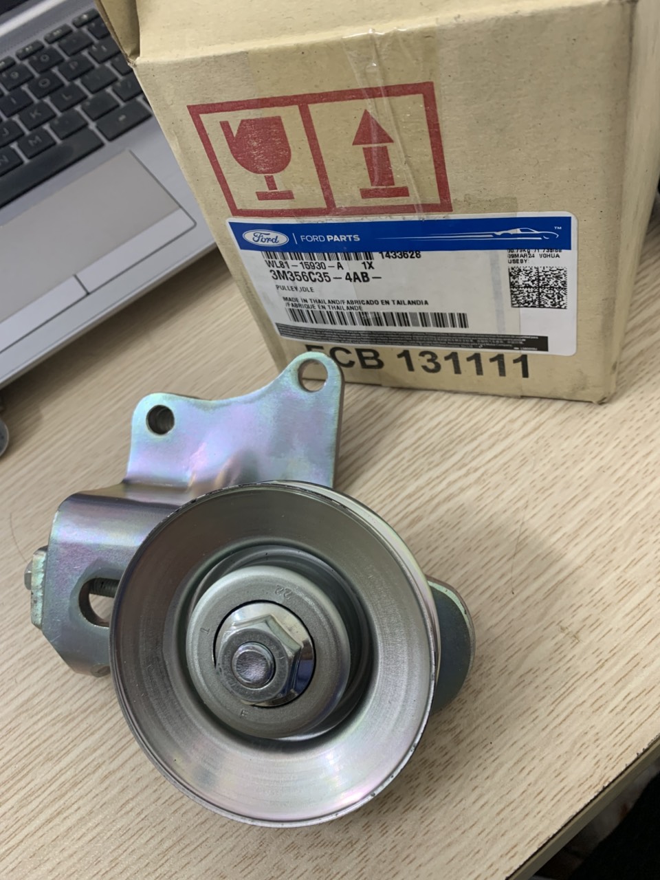 Puly, bi tăng curoa điều hoà Ford Everest, Ranger WL8115930A