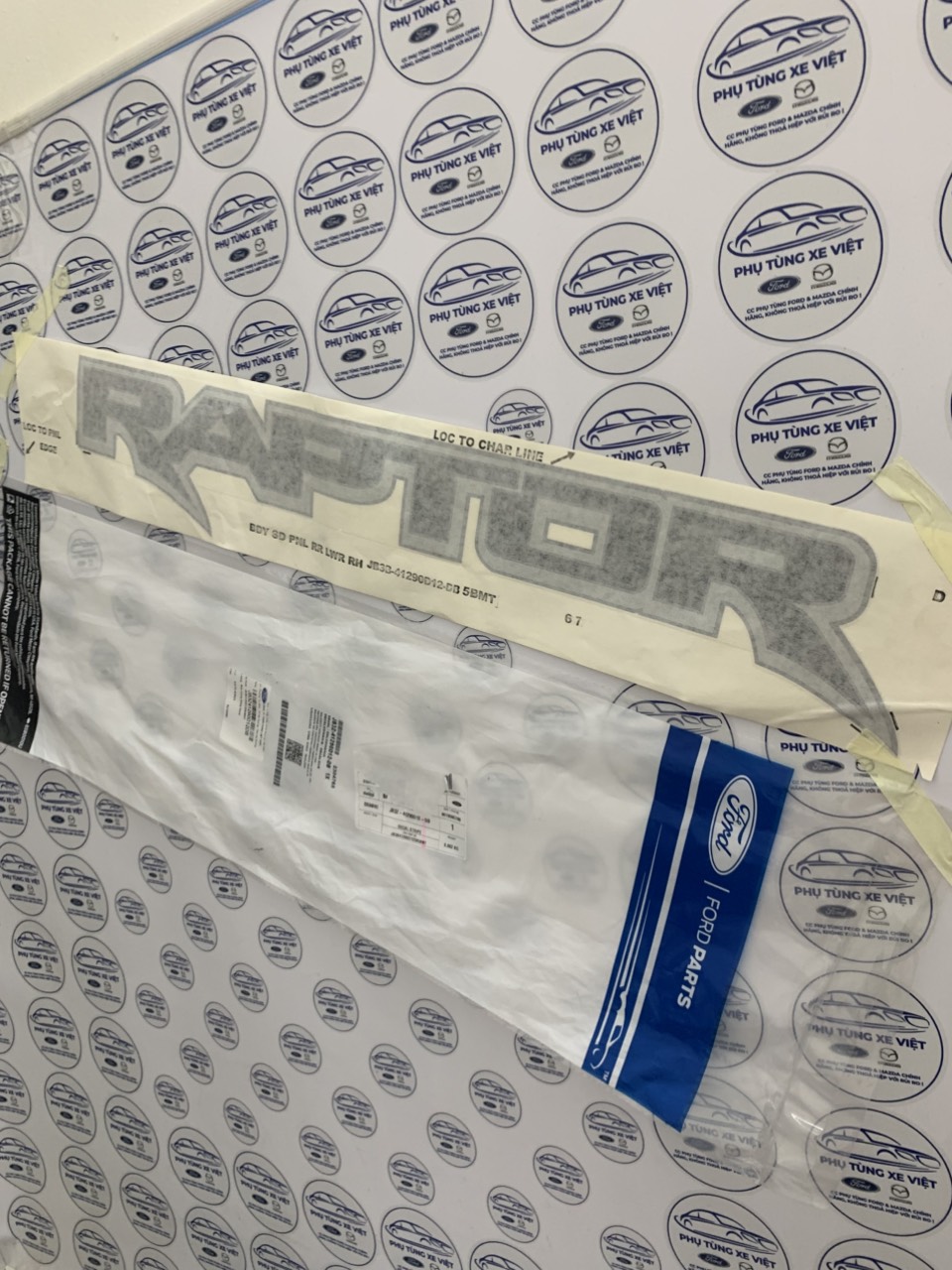 Tem chữ Raptor sườn xe, hông xe Ford JB3Z41290D12DB D13DB