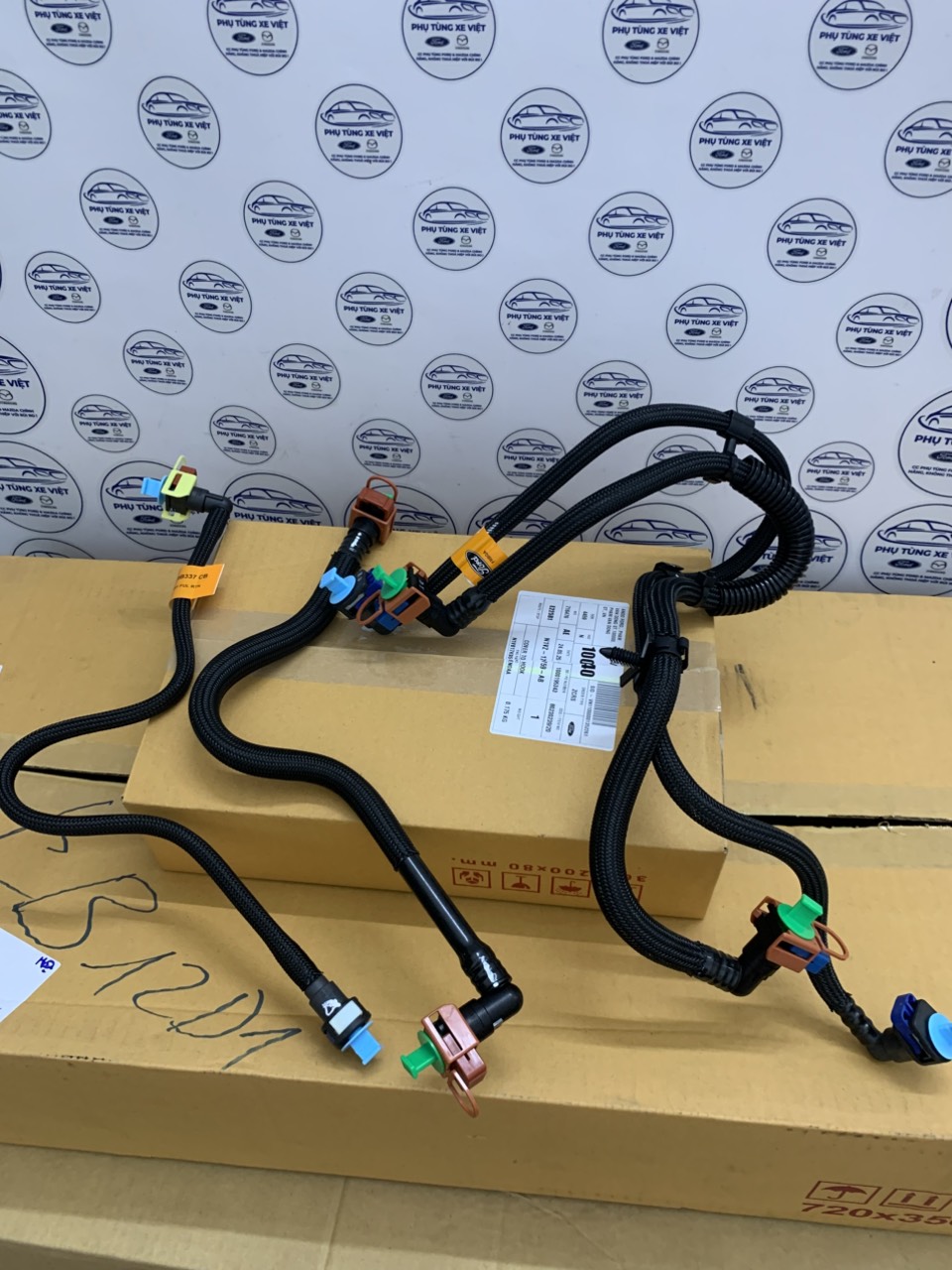 Tuy ô bầu lọc nhiên liệu Ranger 3.2 EB3Z9A274M AB3Z9J280B