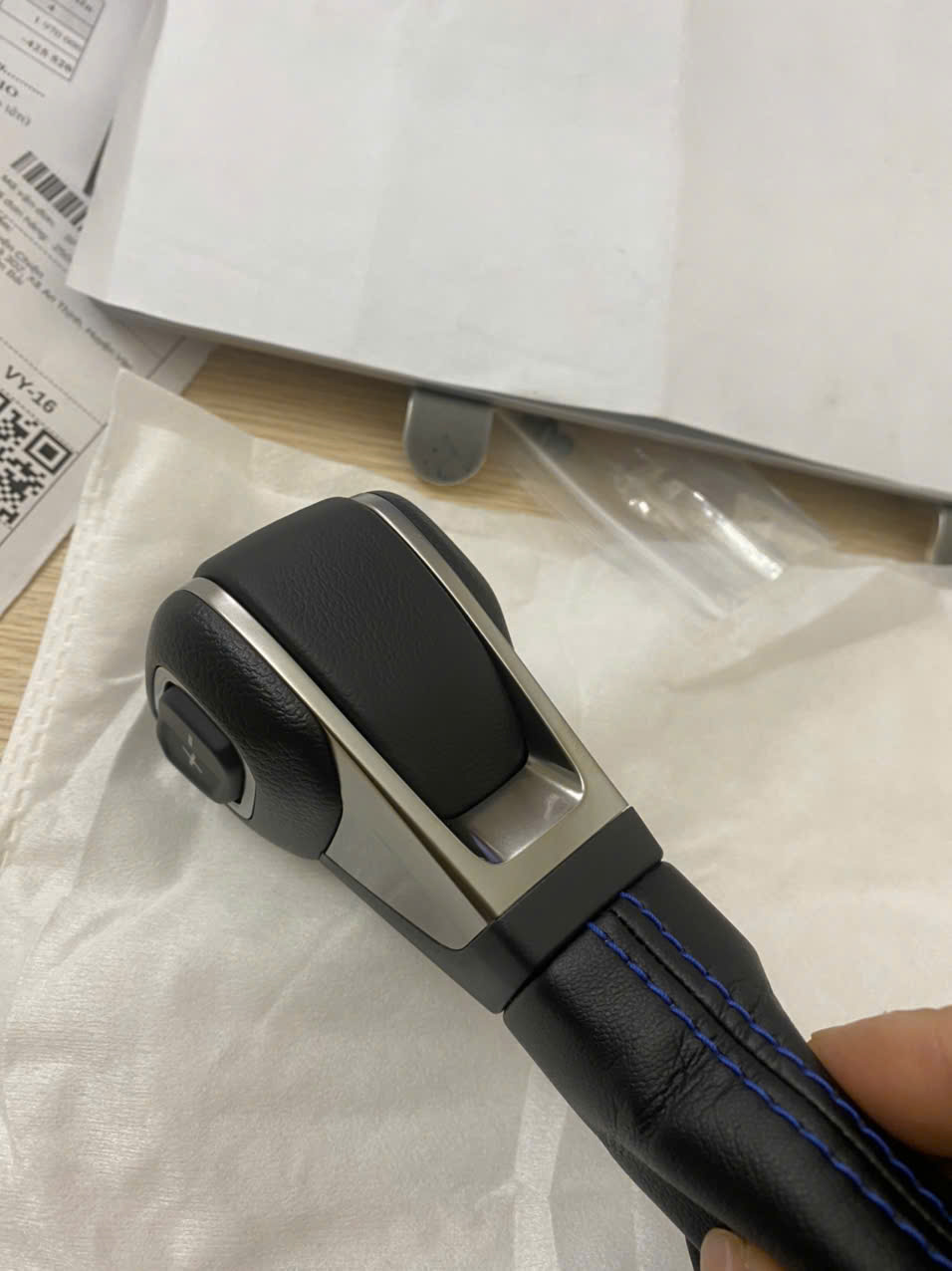 Tay chỉnh cần số tự động Ford Everest, Ranger 2.0 JB3Z7213C