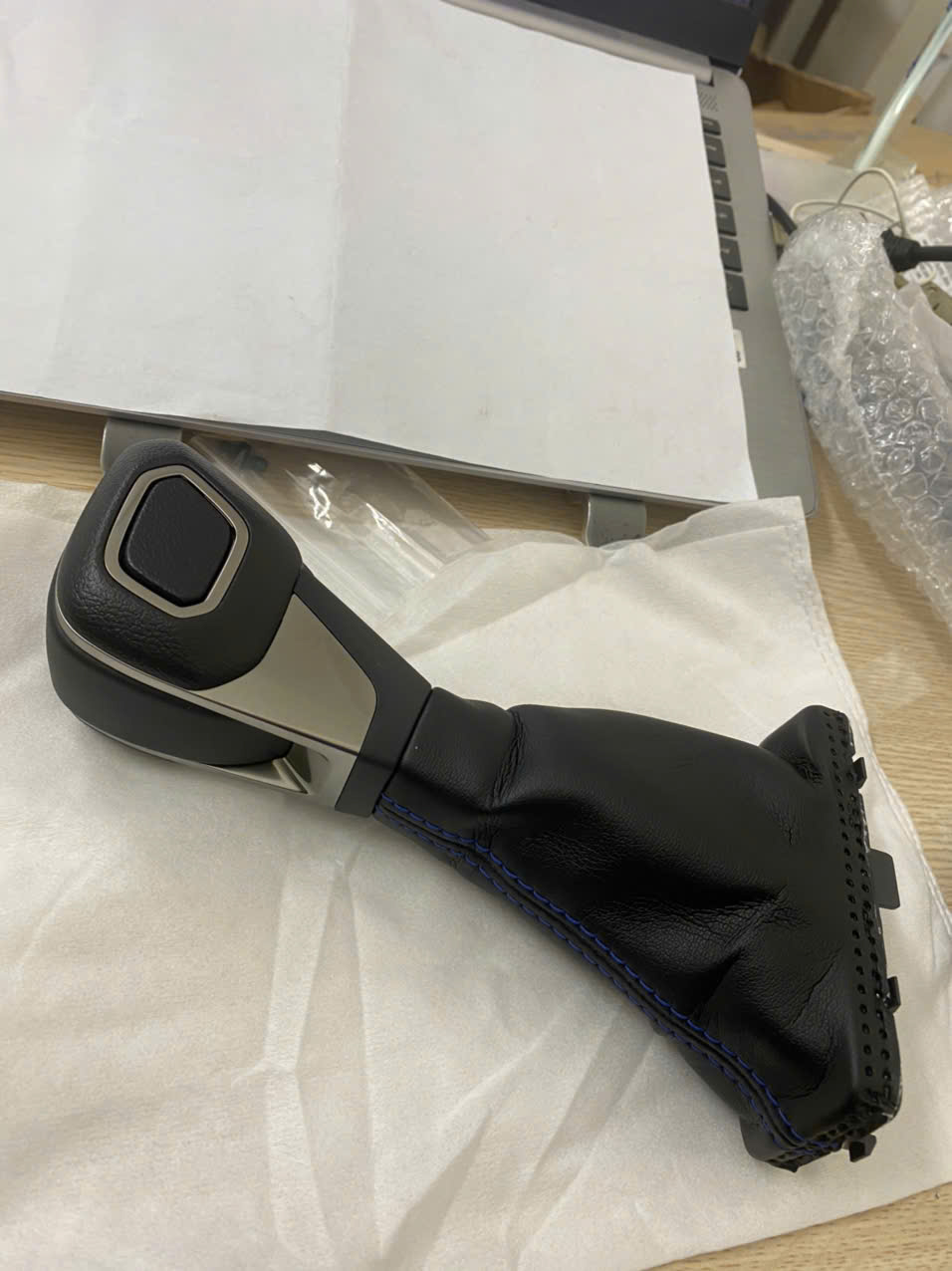 Tay chỉnh cần số tự động Ford Everest, Ranger 2.0 JB3Z7213C