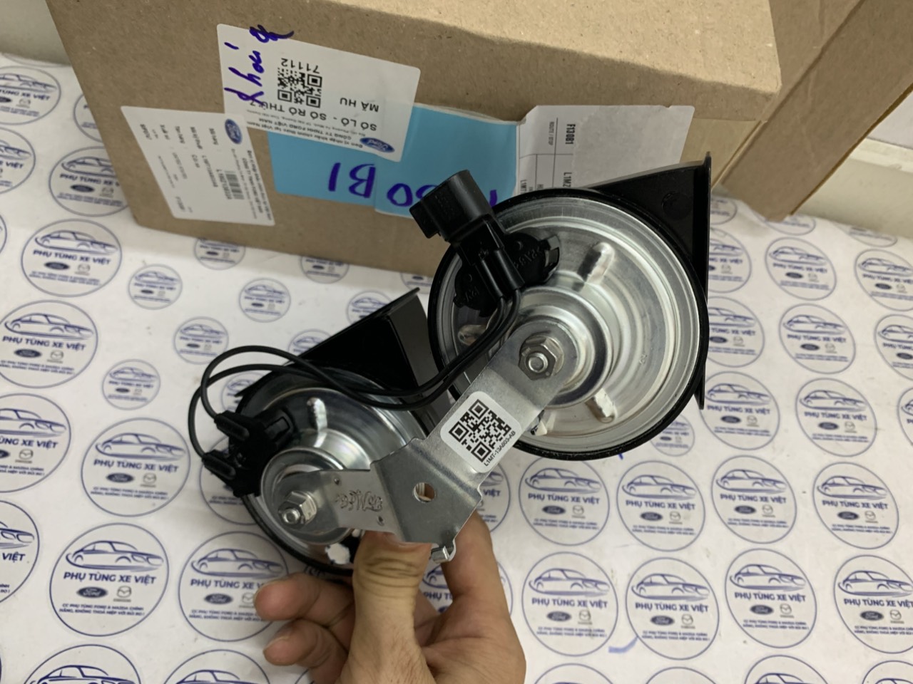 Còi thanh, còi trầm xe Ford Explorer 2020 21 22 23 L1MZ13832A