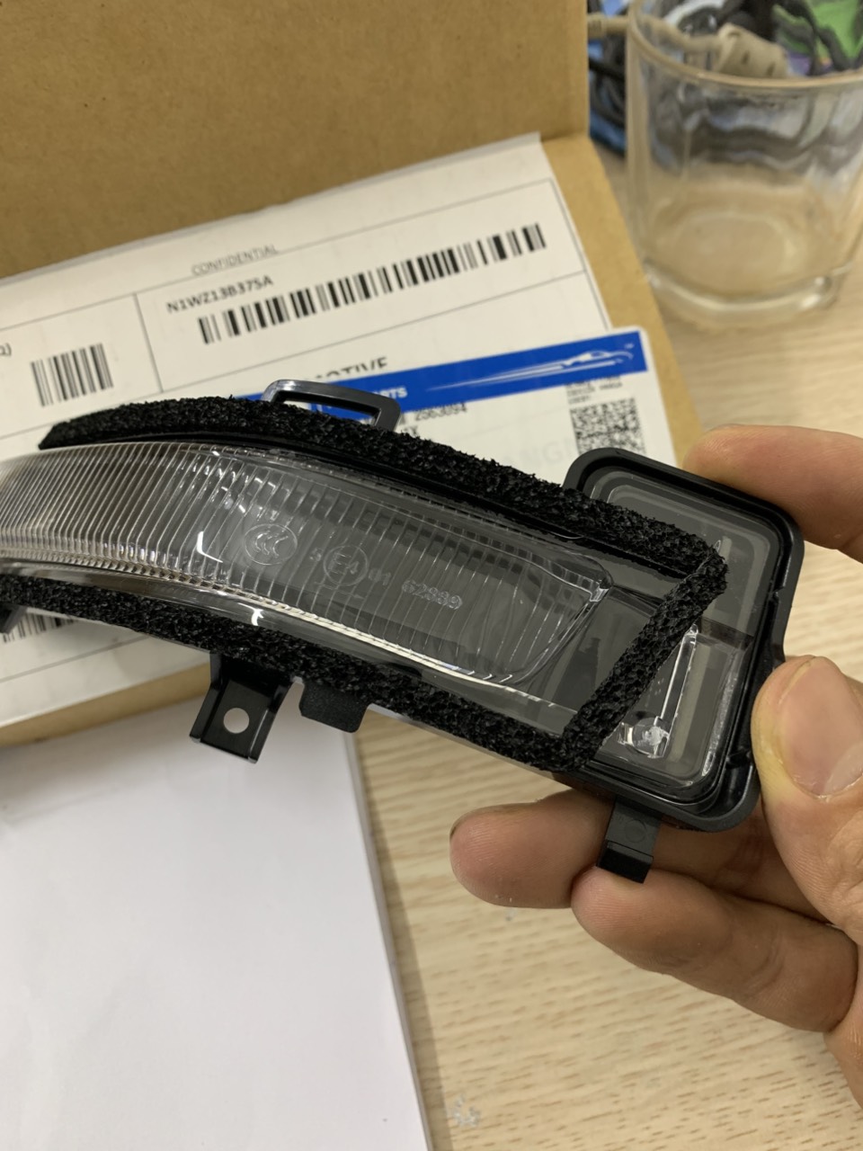 Đèn xinh nhan gương Ranger 2023 24 25 bên phụ N1WZ13B375A