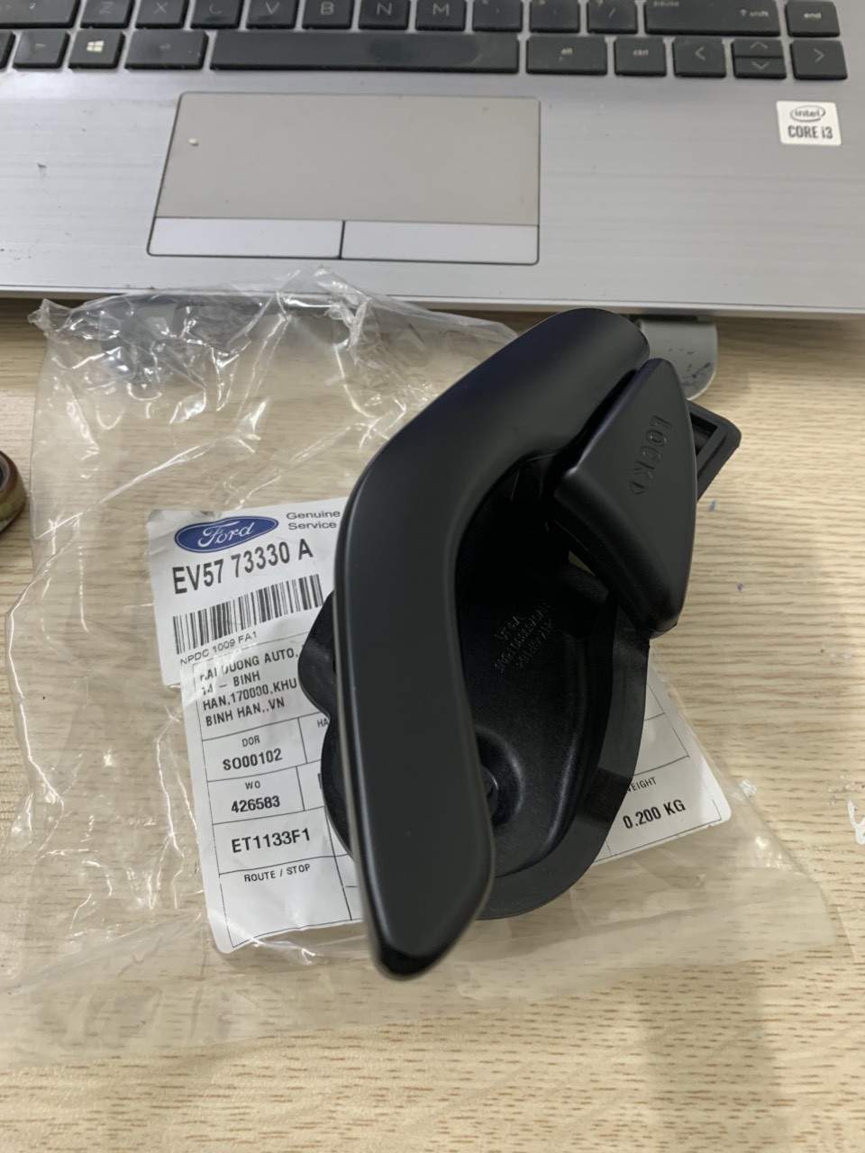 Tay mở cửa trong Ford Escape bên lái EV5759330A EV5773330A