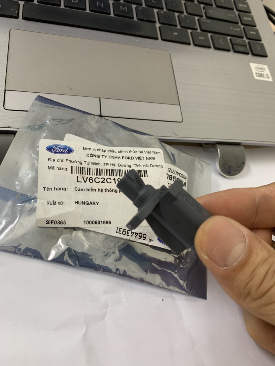 Cảm biến ABS sau Focus 2013 14 15 16 17 18 19 LV6C2C190B2A