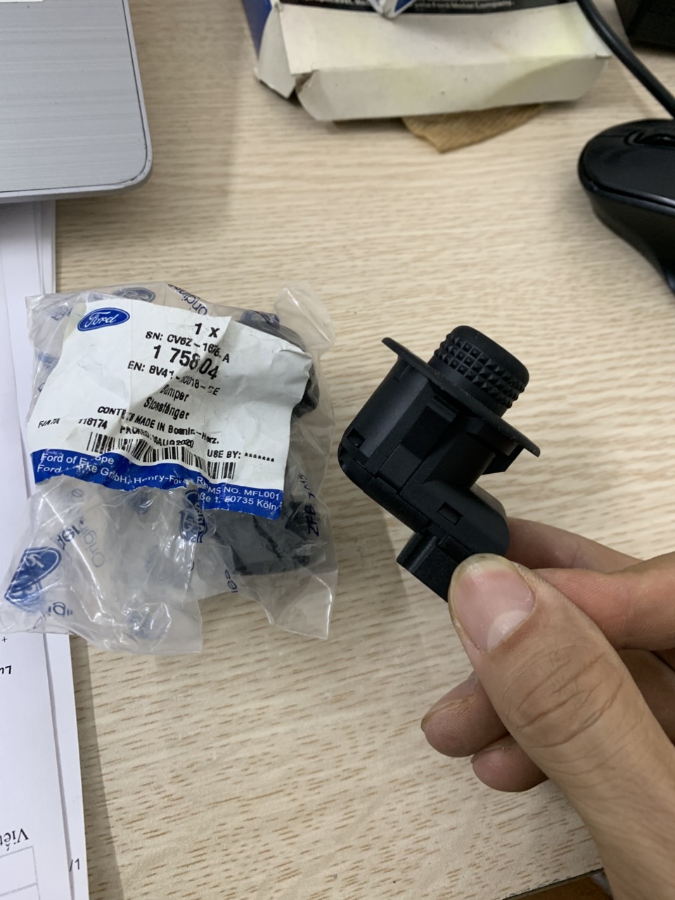 Công tắc gập gương Ford EcoSport, Fiesta CA6T17B676BA