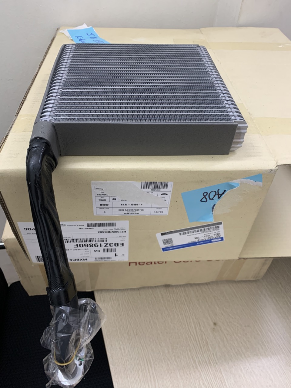 Giàn lạnh điều hoà Ford Ranger 2023 24 25 MB3Z19860B