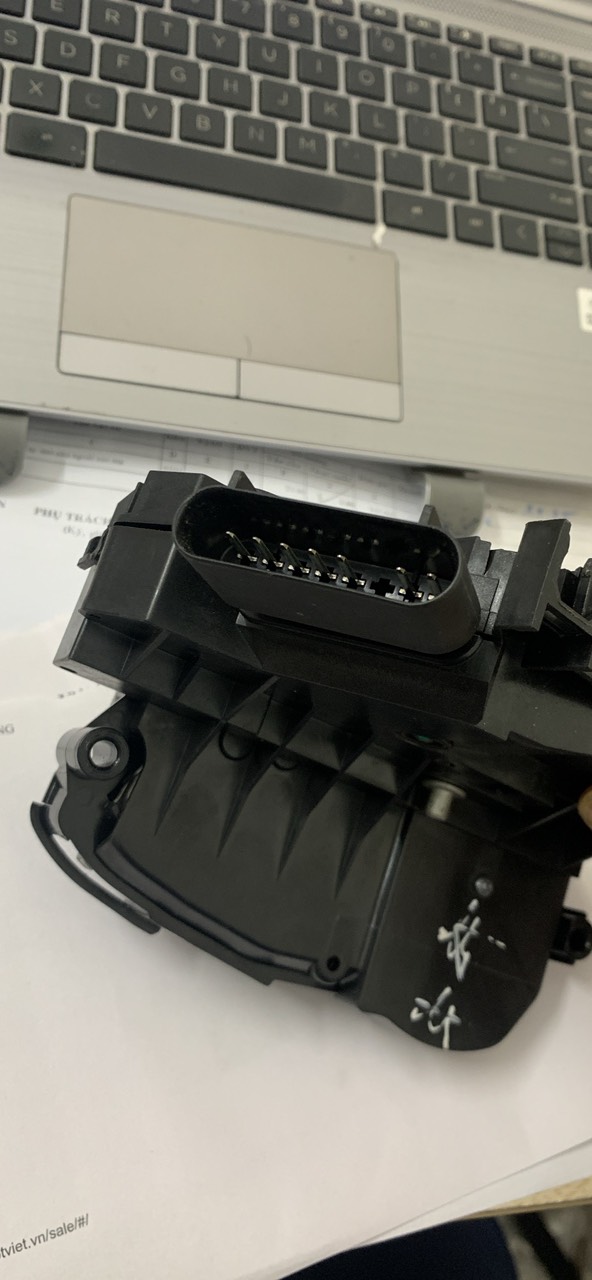 Khoá cửa trước lái EcoSport CN1Z5421813D CN1A5421813CD 7p