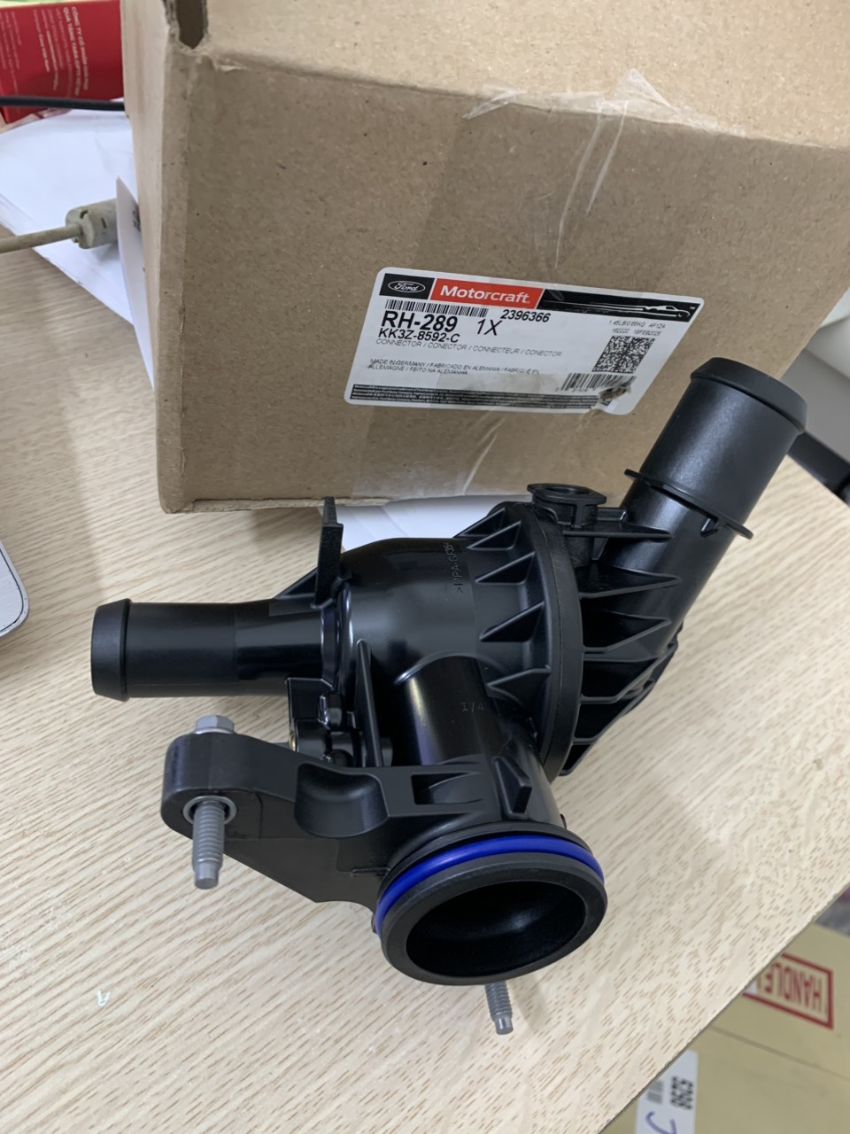 Van hằng nhiệt Ford Everest 2.0 2018 19 20 21 22 JB3Q9K478AA