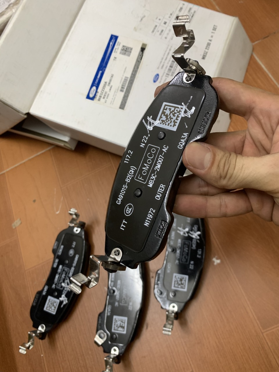 Bộ má phanh sau Ford Everest 2023 24 25 MB3Z2200A