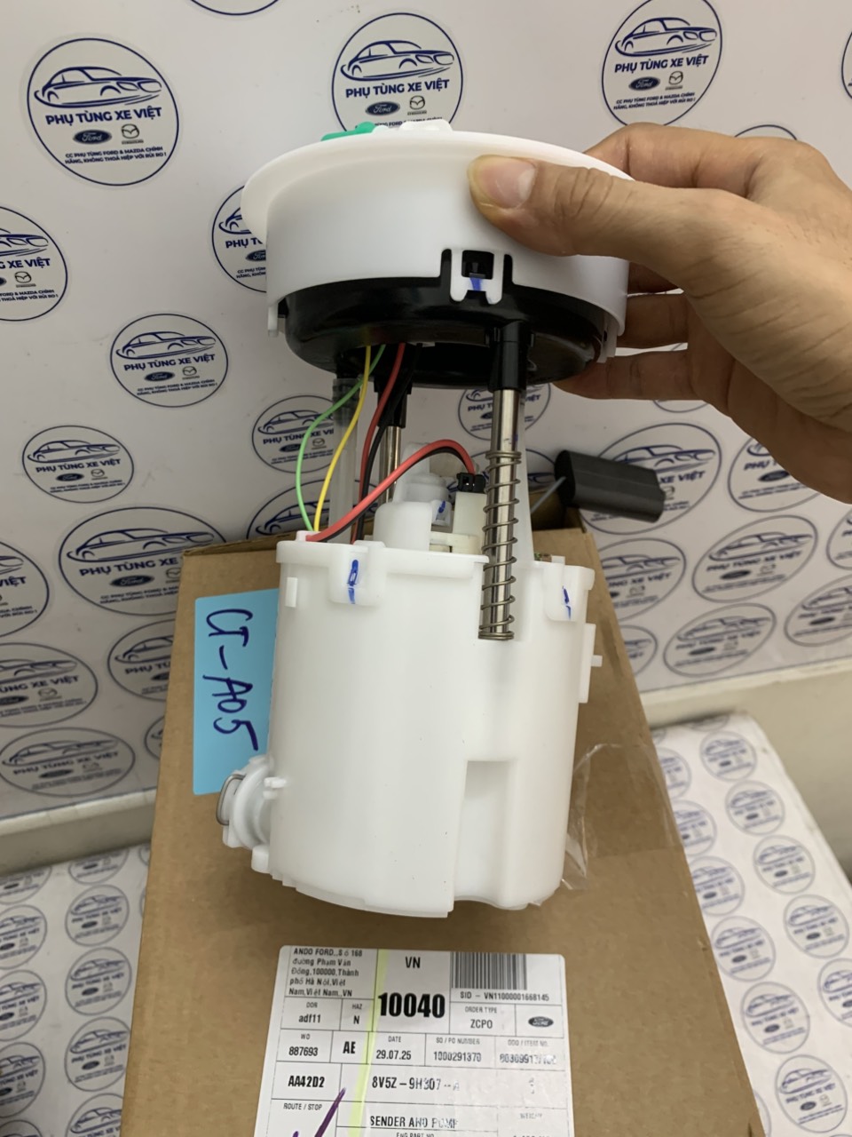 Bơm xăng Ford Fiesta 2011 12 13 14 15 16 17 8V5Z9H307A