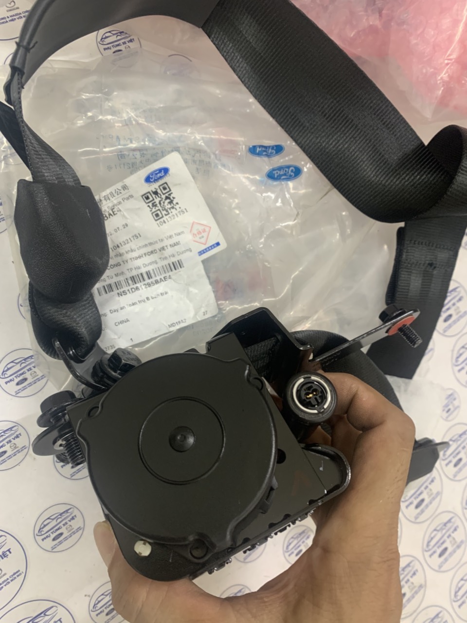 Dây đai an toàn trước lái Ford Territory NS1D61295DAE4 BAE4