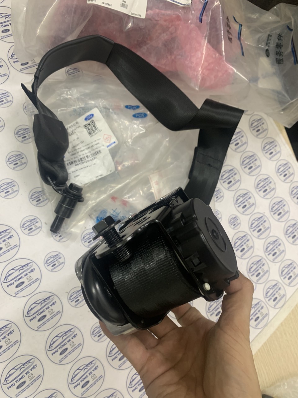 Dây đai an toàn trước lái Ford Territory NS1D61295DAE4 BAE4