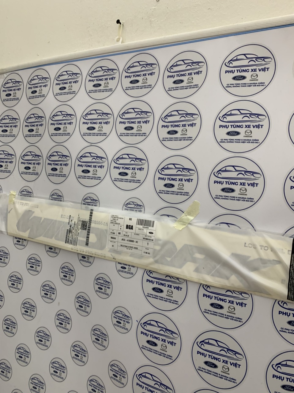 Tem Wildtrak sườn xe Ranger 2018 19 20 21 JB3Z4120000AC AB