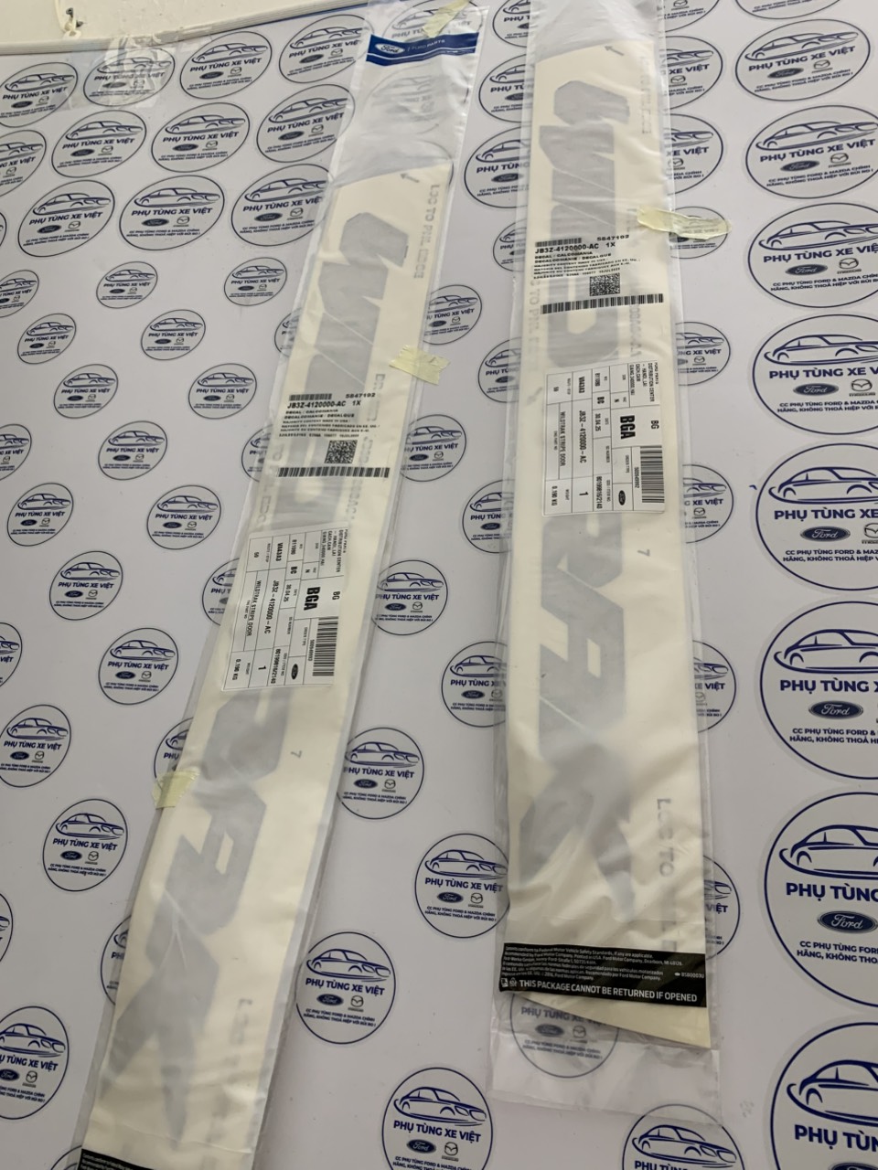 Tem Wildtrak sườn xe Ranger 2018 19 20 21 JB3Z4120000AC AB