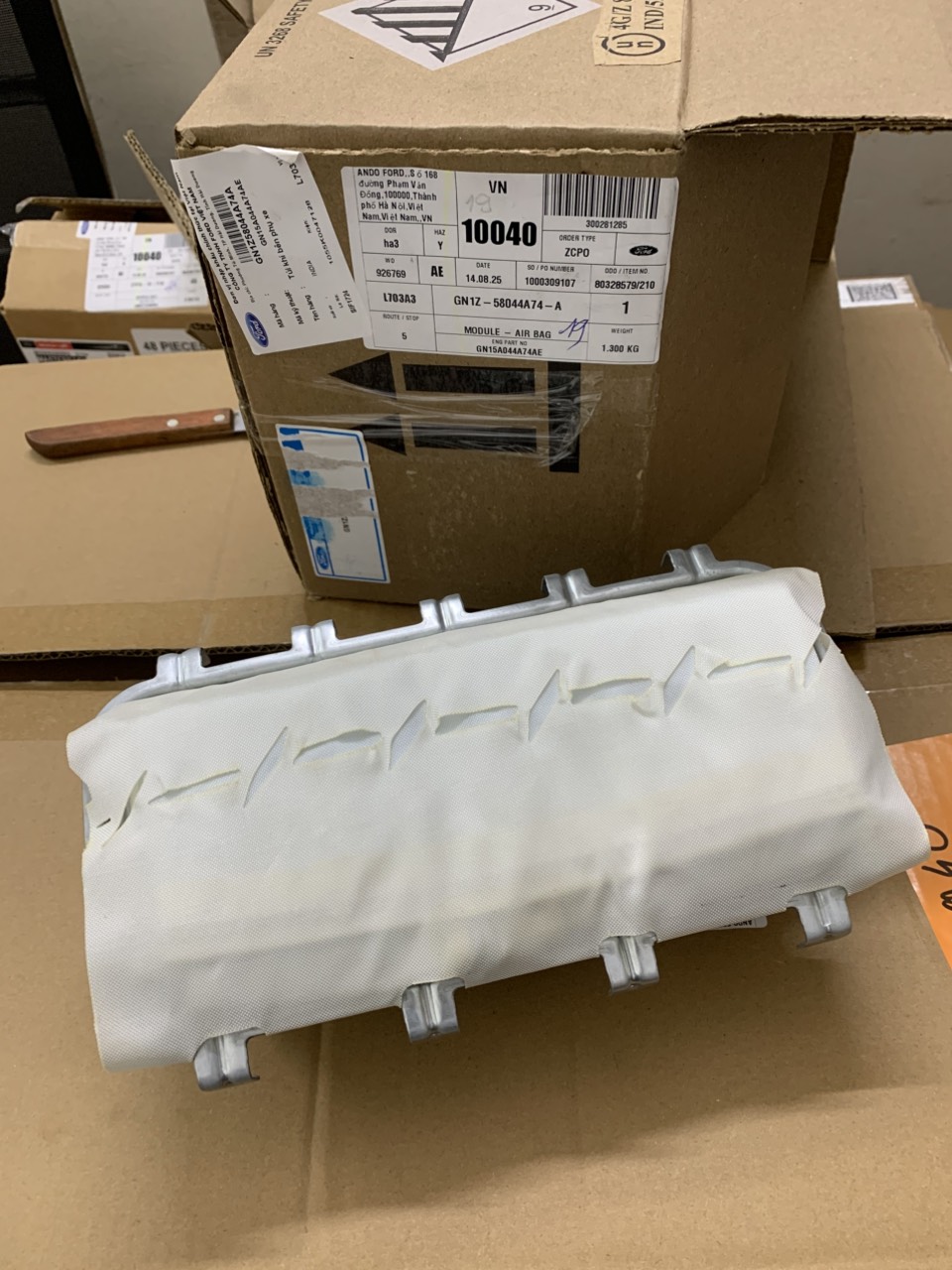 Túi khí bên phụ Ford EcoSport 2018 19 20 21 22 GN15A044A74AE