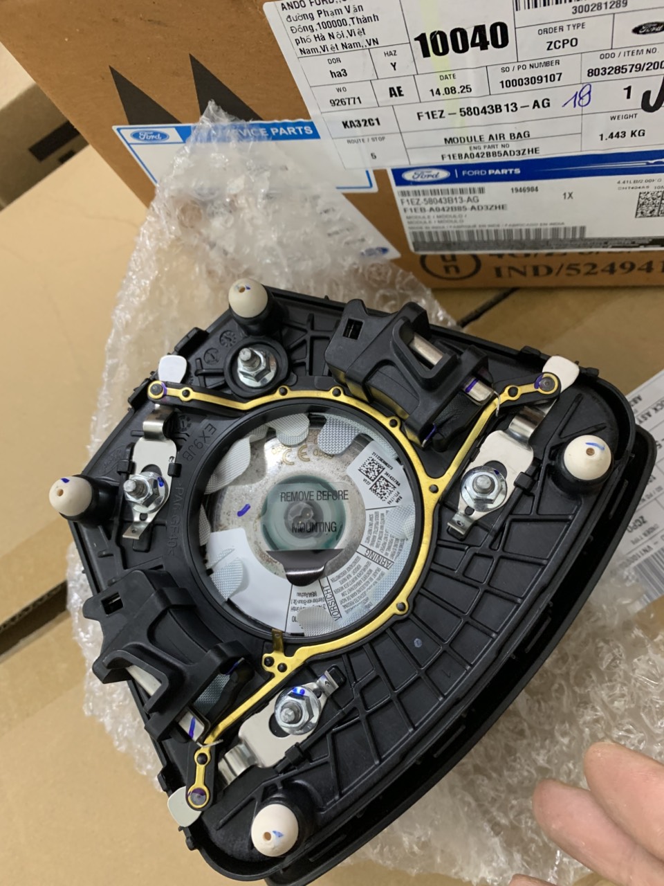 Túi khí vô lăng EcoSport 2018 19 20 21 2 F1EB-A042B85-AD3ZHE