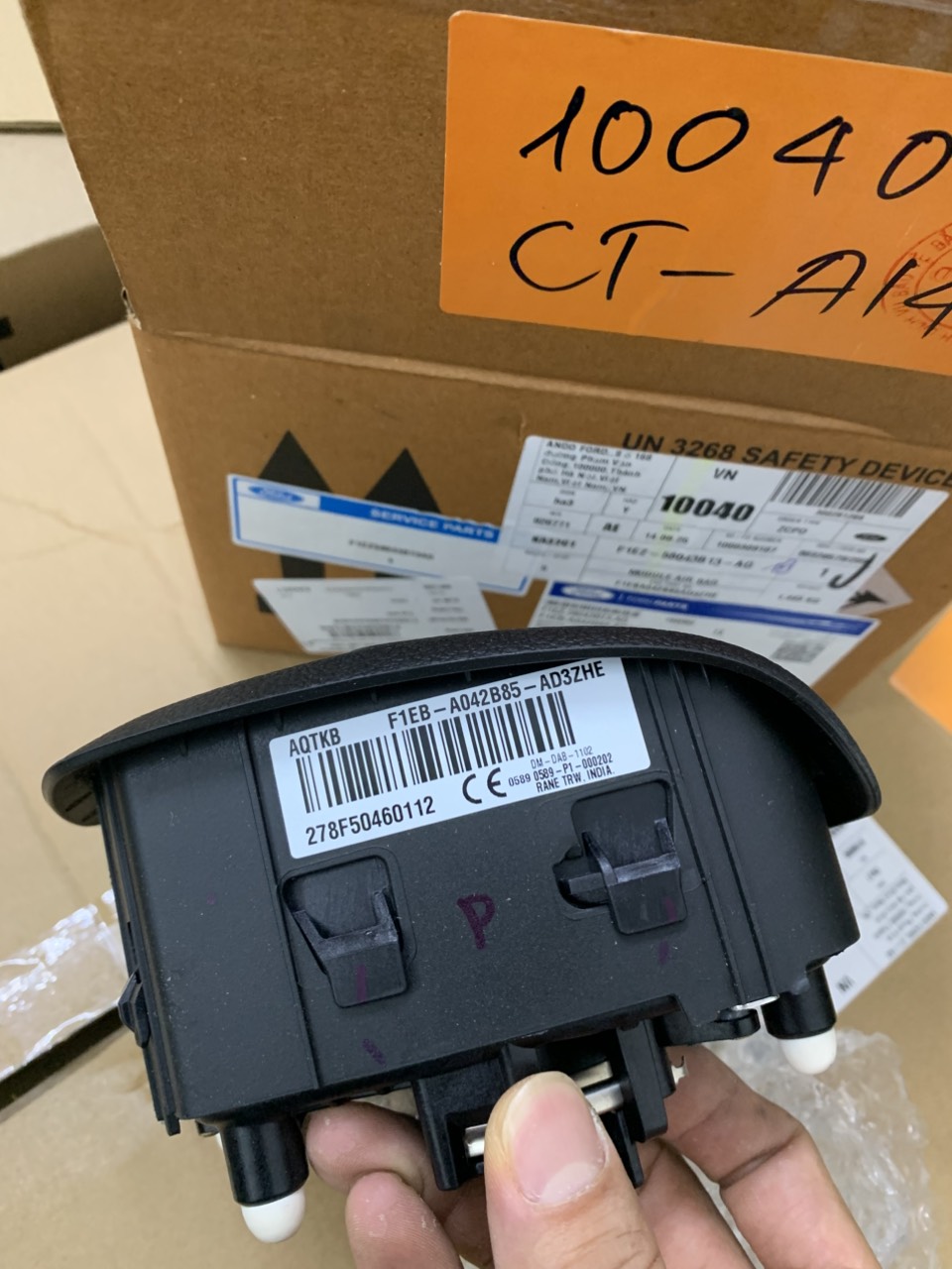 Túi khí vô lăng EcoSport 2018 19 20 21 2 F1EB-A042B85-AD3ZHE