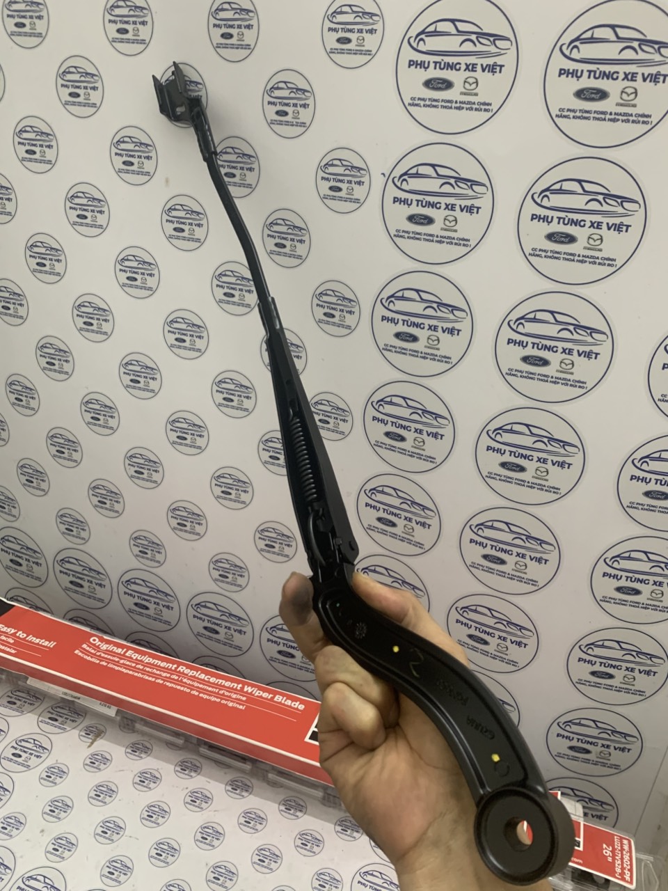 Cần gạt mưa Ford Ranger 2015 16 17 18 19 20 21 EB3Z17526G F