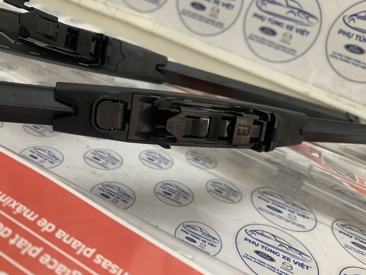 Chổi gạt mưa Everest 2015 16 17 18 19 20 PU2Z17V528L LU2ZH