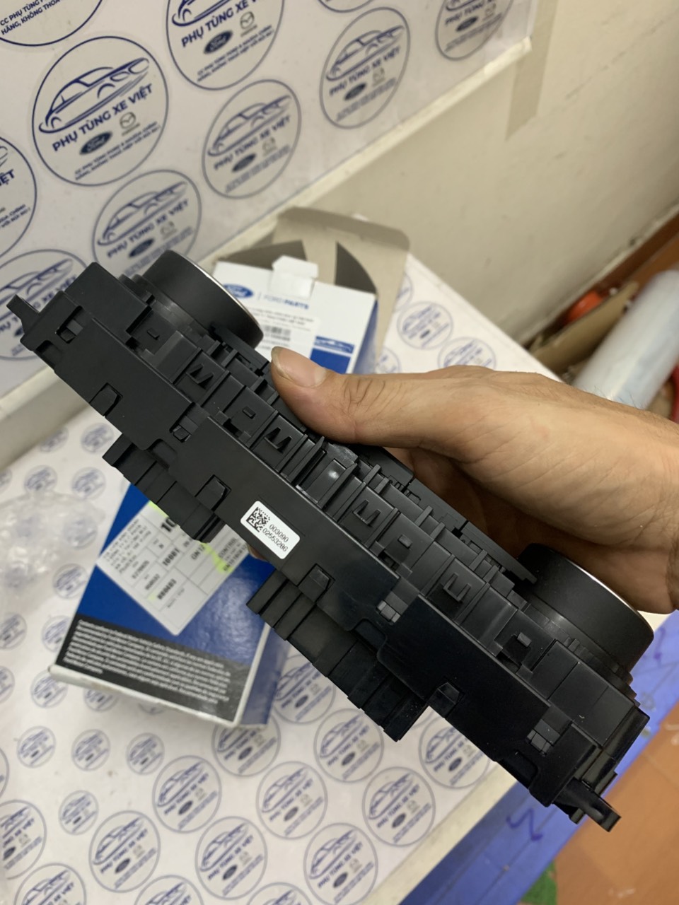 Công tắc chỉnh điều hoà EcoSport 2018 19 20 GN15-18C612-AL