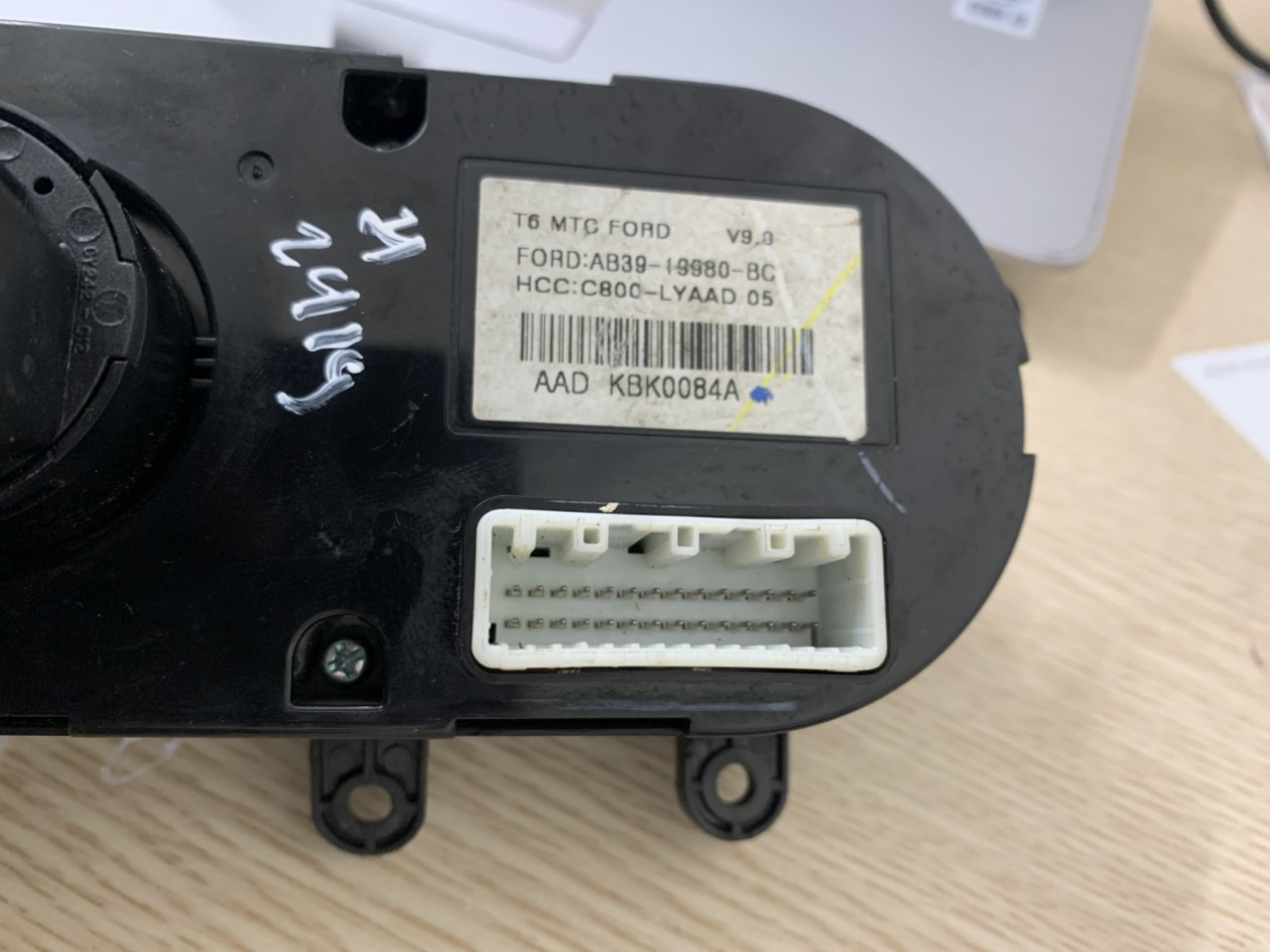 Công tắc chỉnh điều hoà Ford Ranger 2014 15 16 AB3919A522BE