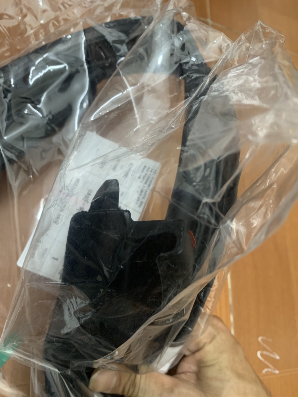 Gioăng viền nóc xe Everest 2008 9 10 11 12 13 14 UA6G58831C