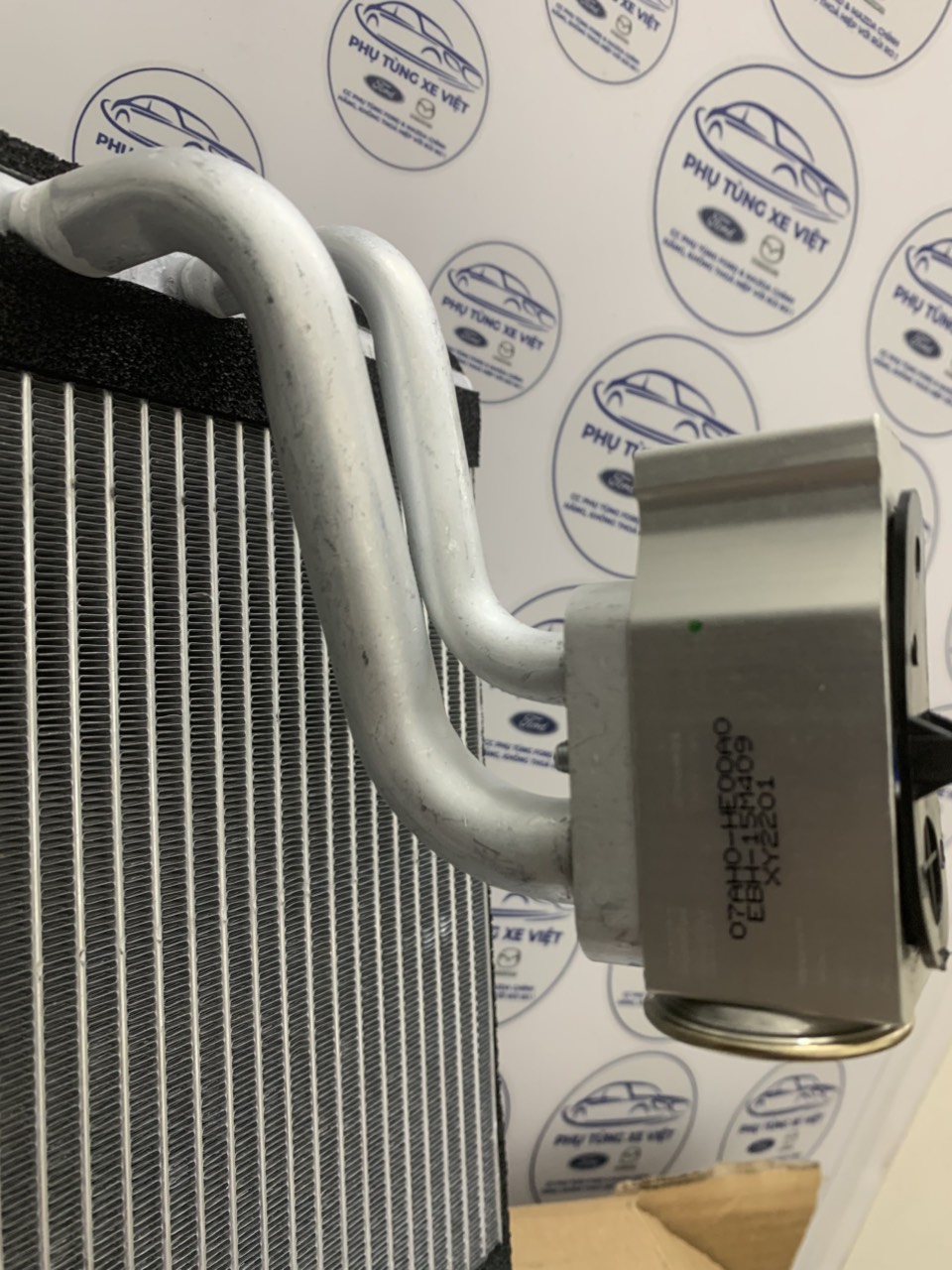 Giàn lạnh Ford Territory 2018 19 20 21 22 23 24 25 EFS119850AA