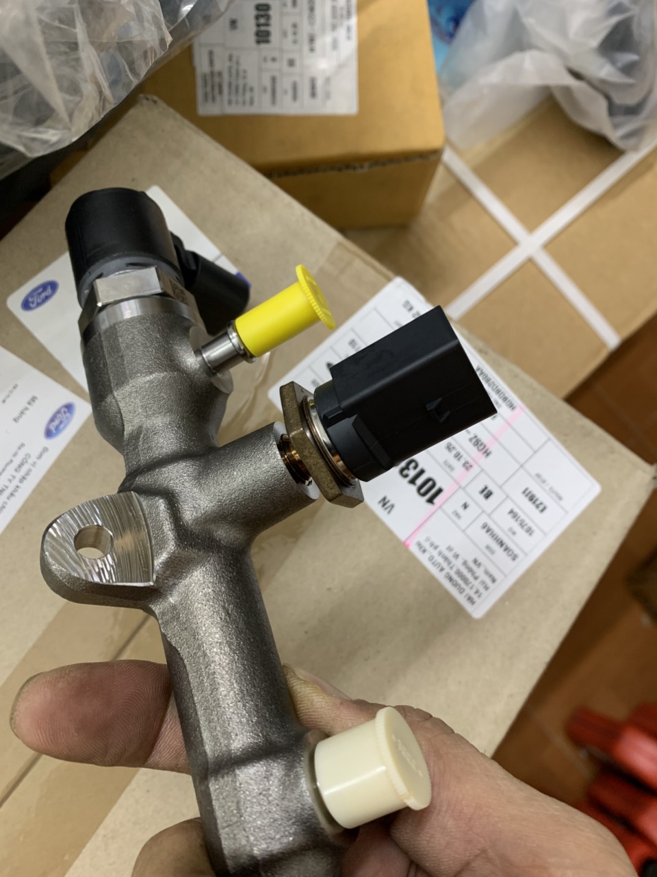 Ống sáo nhiên liệu Ford Ranger 2.0 HG9Z9D280A HG9Q9D280AA