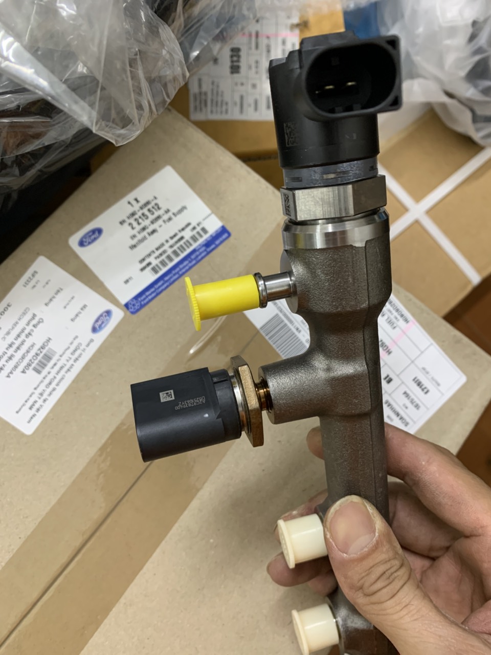 Ống sáo nhiên liệu Ford Ranger 2.0 HG9Z9D280A HG9Q9D280AA