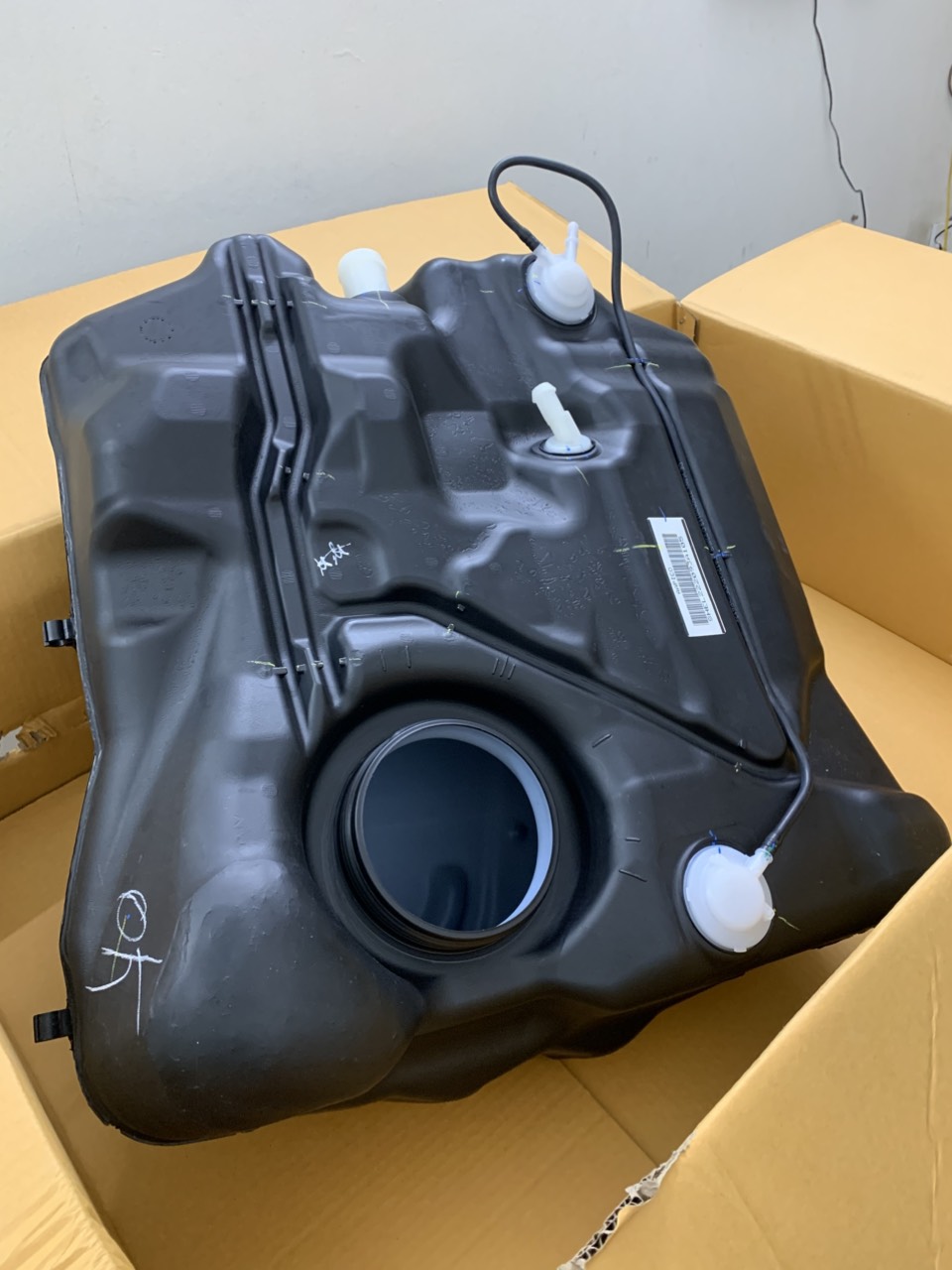 Bình nhiên liệu, bình xăng Ford Focus 2015 16 17 18 9 BV6Z9002L