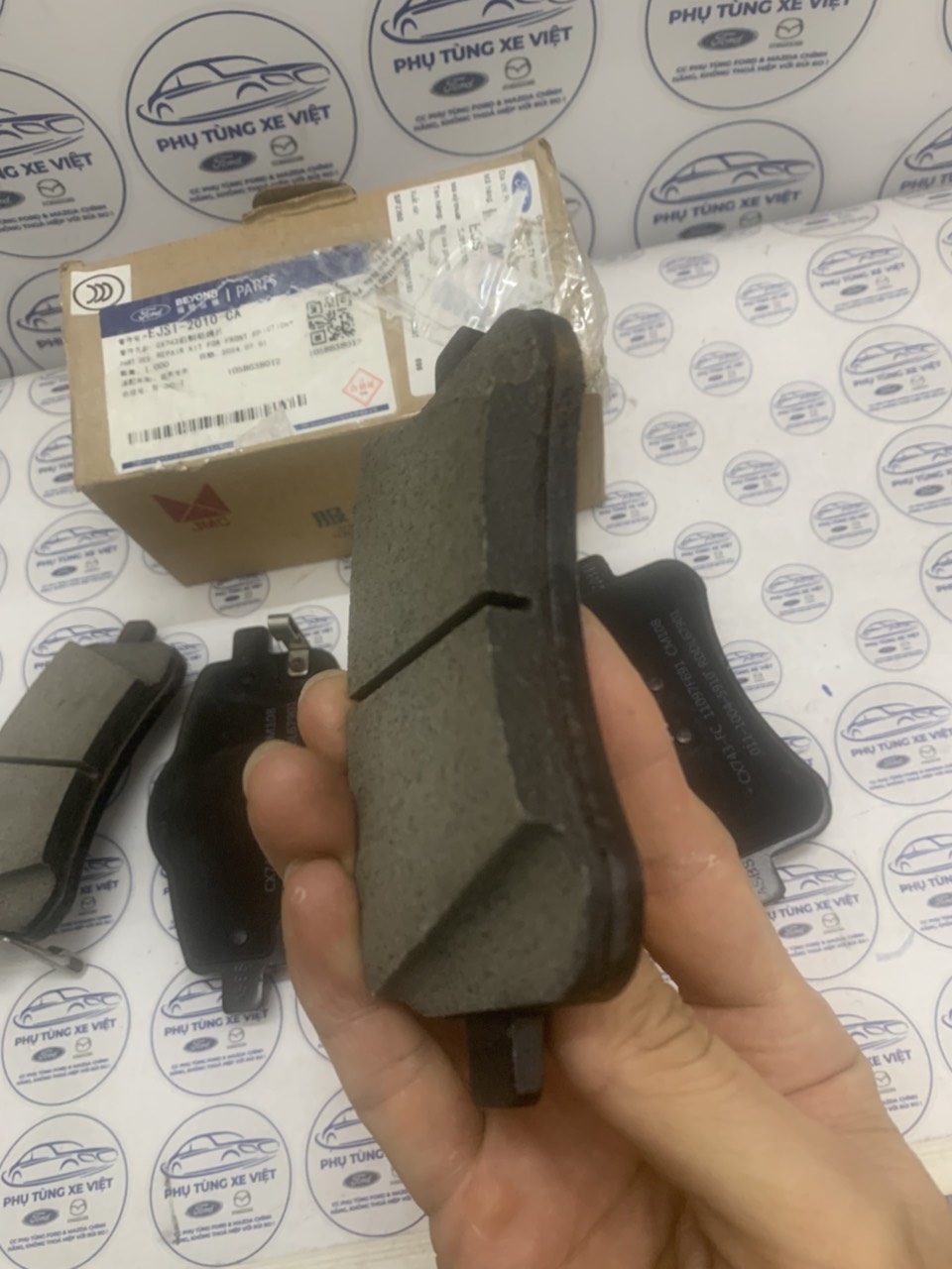 Bộ má phanh trước Ford Territory 2022 23 24 25 EJS12010CA